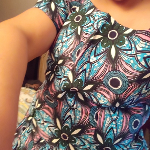 African Ankara 2 piece top and skirt. - Picture 3 of 12